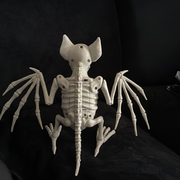 Animated Skele Bat - Picture 4 of 5